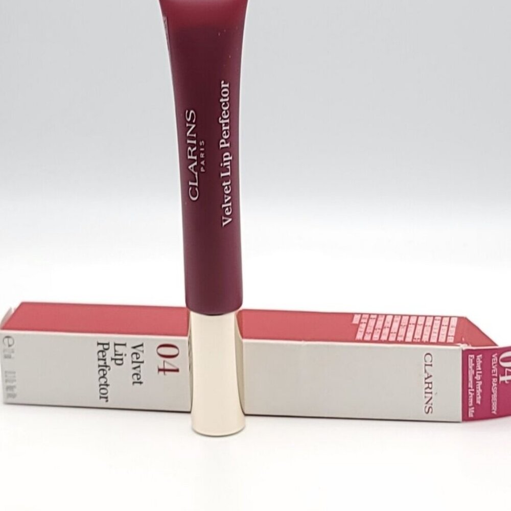 Clarins Velvet Lip Perfector – 04 Velvet Raspberry (New, Full Size)